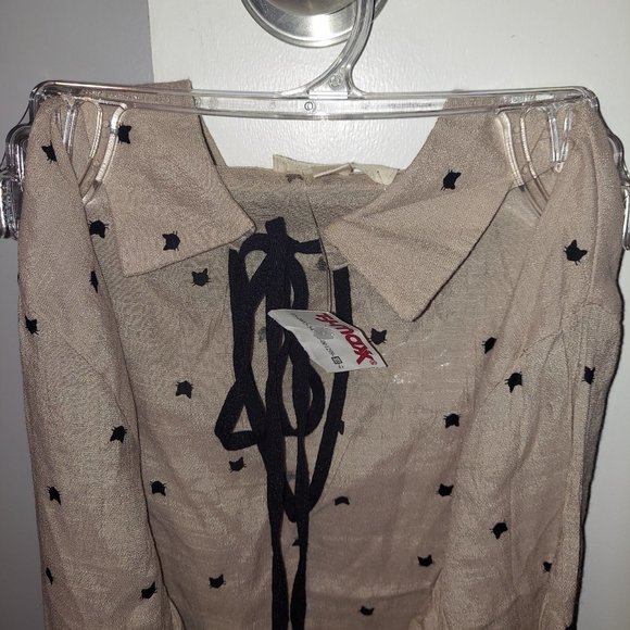 NEW Cat Lady Keyhole Shirt - Picture 7 of 16